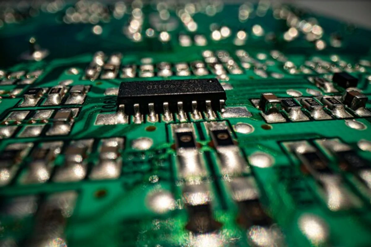 quantum computing chip inside supercomputer closeup