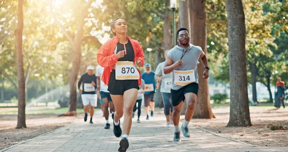 running marathon crowd health