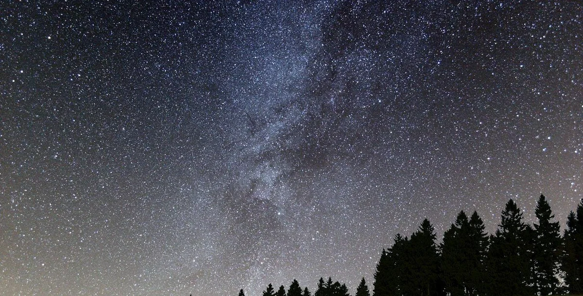 autumn stargazing mood people in czechia