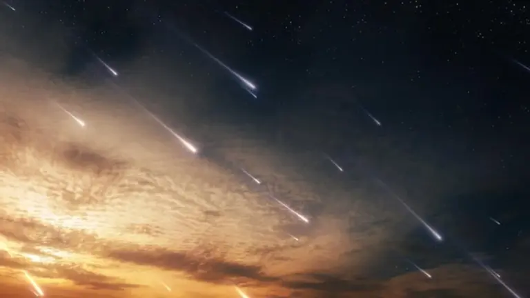 orionid meteor shower night sky panorama