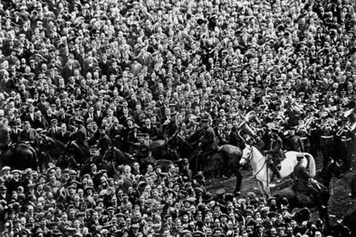 london wembley stadium football history match crowd