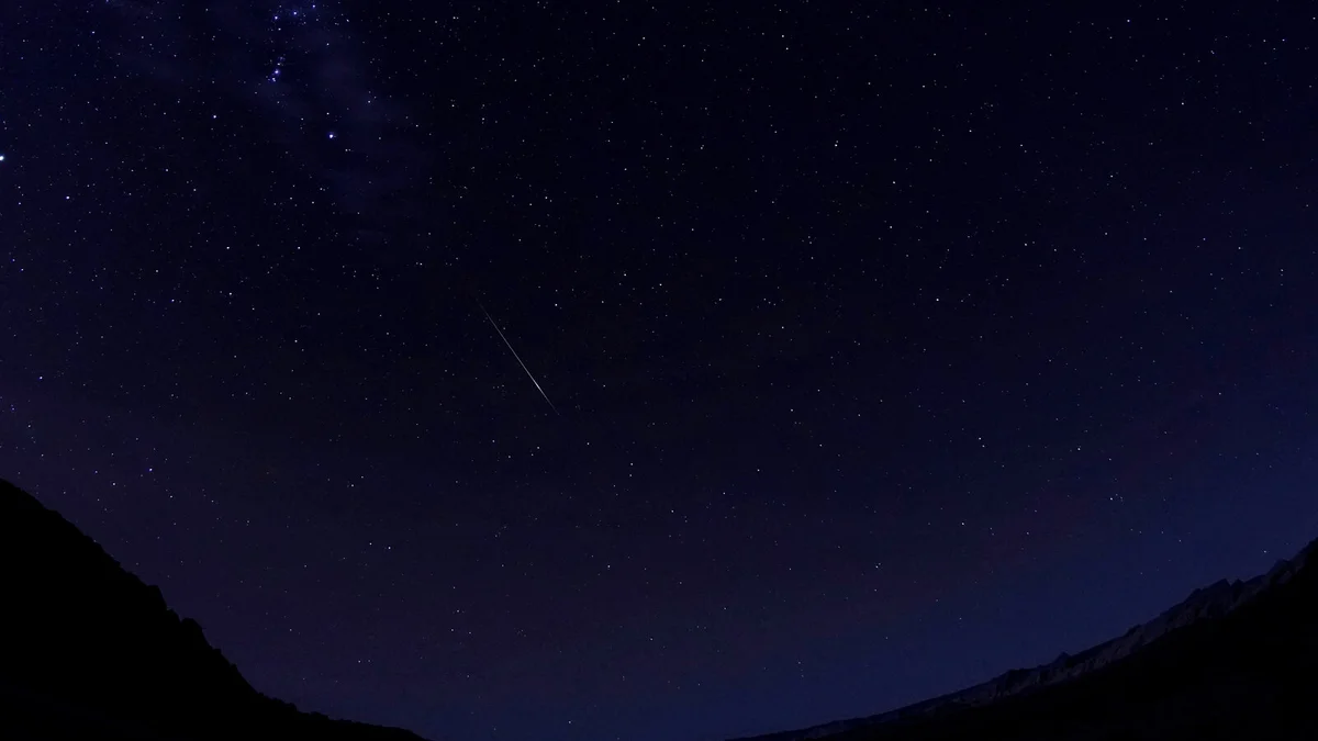 orionid meteor shower night sky cz