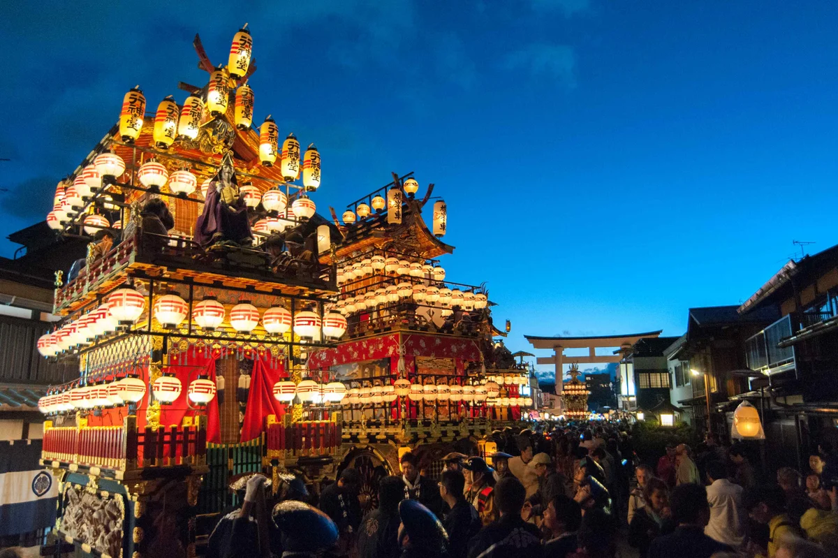 Takayama festival parade yatai autumn lights