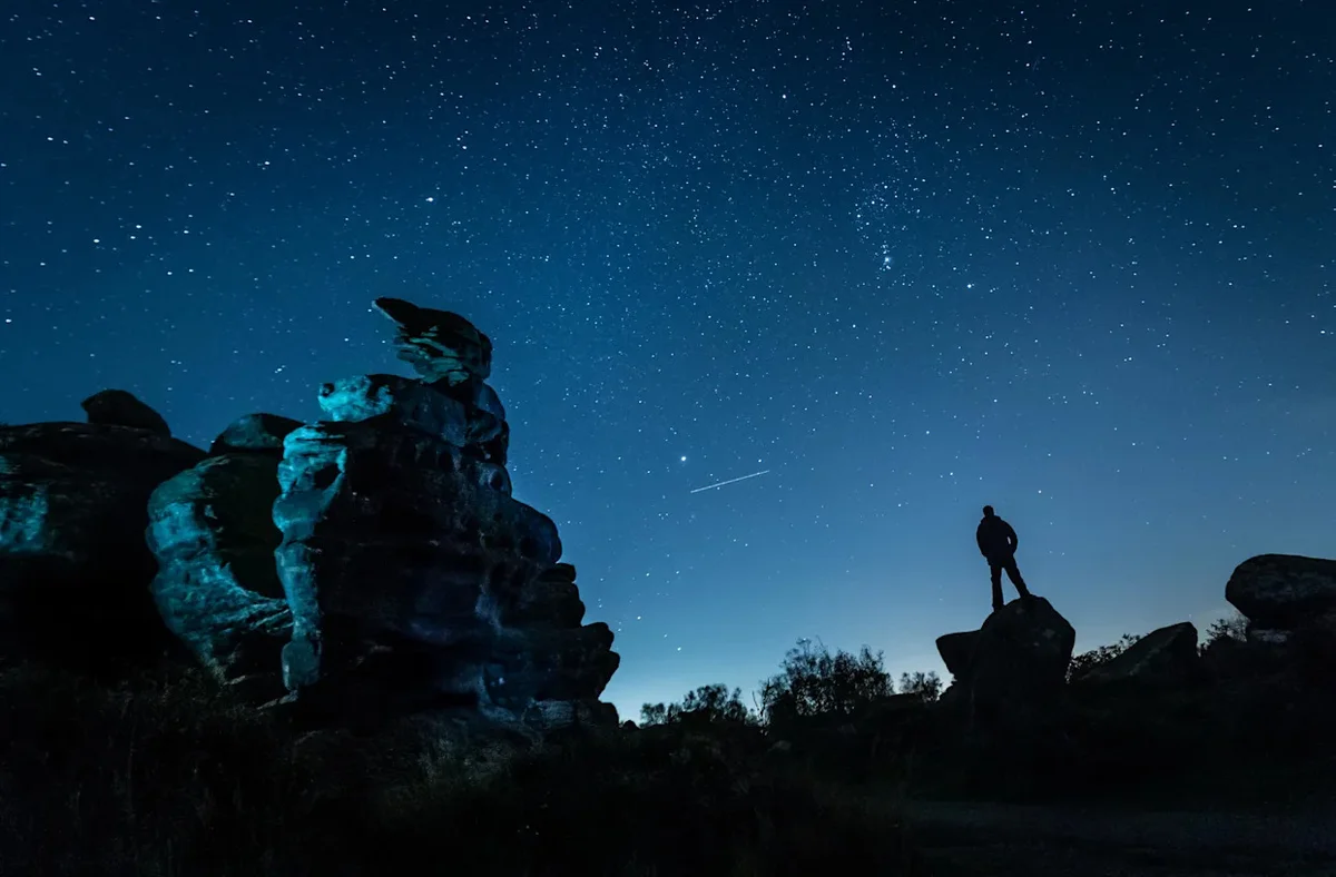 orionid meteor shower night sky czech republic