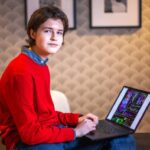 Belgický teenager Laurent Simons dosáhl dvou doktorátů ve věku 15 let