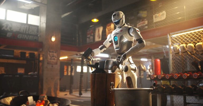 T800: Humanoida čelí masové výrobě s kung fu kopem