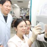 Výzkum mikroorganismů rozkrývá potenciál pro řešení plastového znečištění