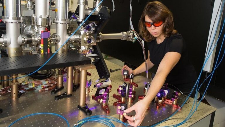 Francesca Ferlaino: Italská kvantová fyzička, oceněná jako "Rakouská vědkyně roku"