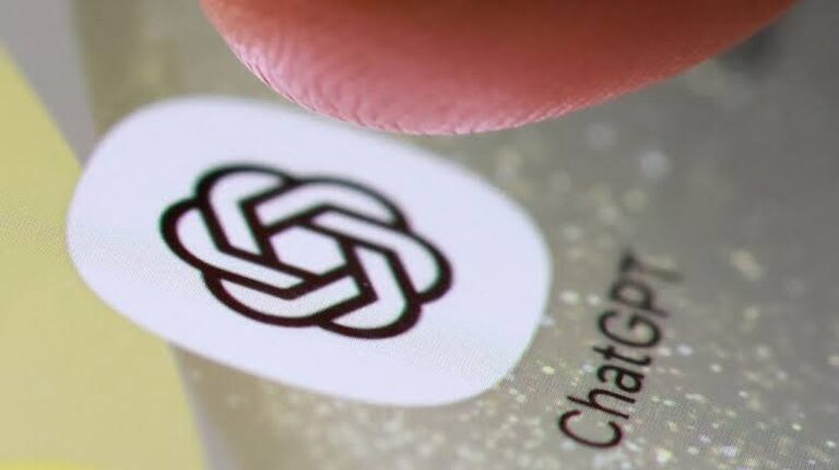 Oznámení OpenAI o Začátku Zobrazování Reklam v ChatGPT