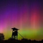 Pozoruhodná polární záře byla viditelná až v předhůří Alp po sluneční bouři