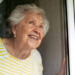 Tajemství dlouhověkosti: Co nás učí století a více žijící lidé?